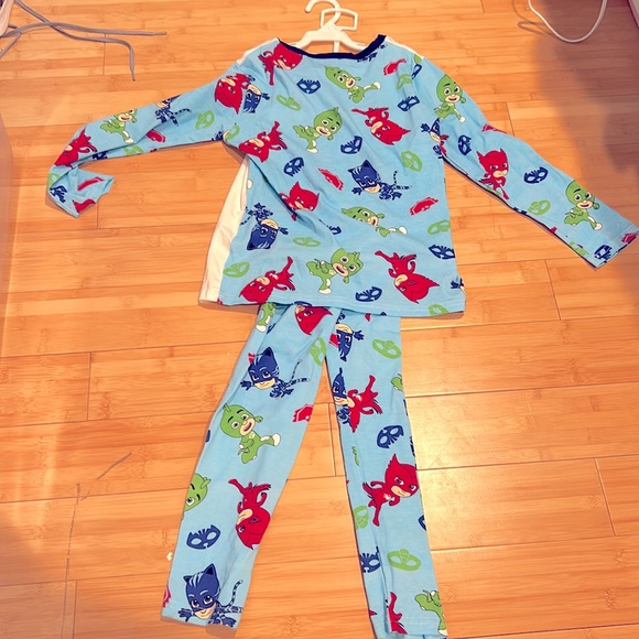 PJ Mask pajamas size 10 - Picture 2 of 4